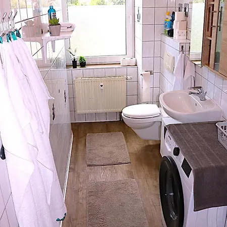 Apartment Sei Hier Gast - 3 Im Gesindehaus Warmsdorf, Zentral Zwischen Aschersleben, Bernburg Und Stassfurt
