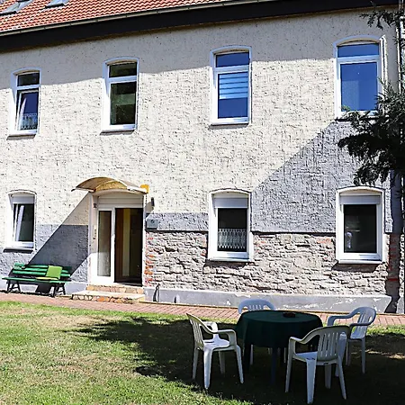 Sei Hier Gast - 3 Im Gesindehaus Warmsdorf, Zentral Zwischen Aschersleben, Bernburg Und Stassfurt Apartment