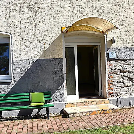 Sei Hier Gast - 3 Im Gesindehaus Warmsdorf, Zentral Zwischen Aschersleben, Bernburg Und Stassfurt Apartment Gusten